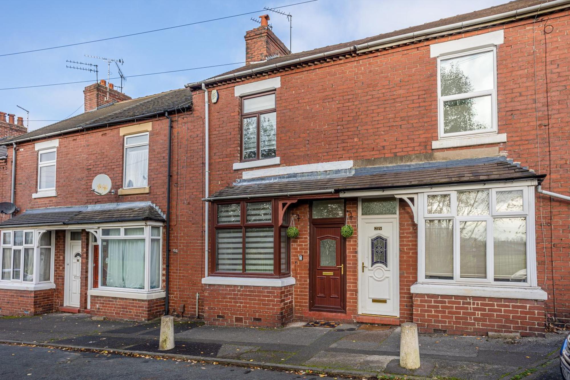 Coronation House By Yourstays - 3 Bedroom House In Newcastle-Under-Lyme Stoke-on-Trent Exterior photo